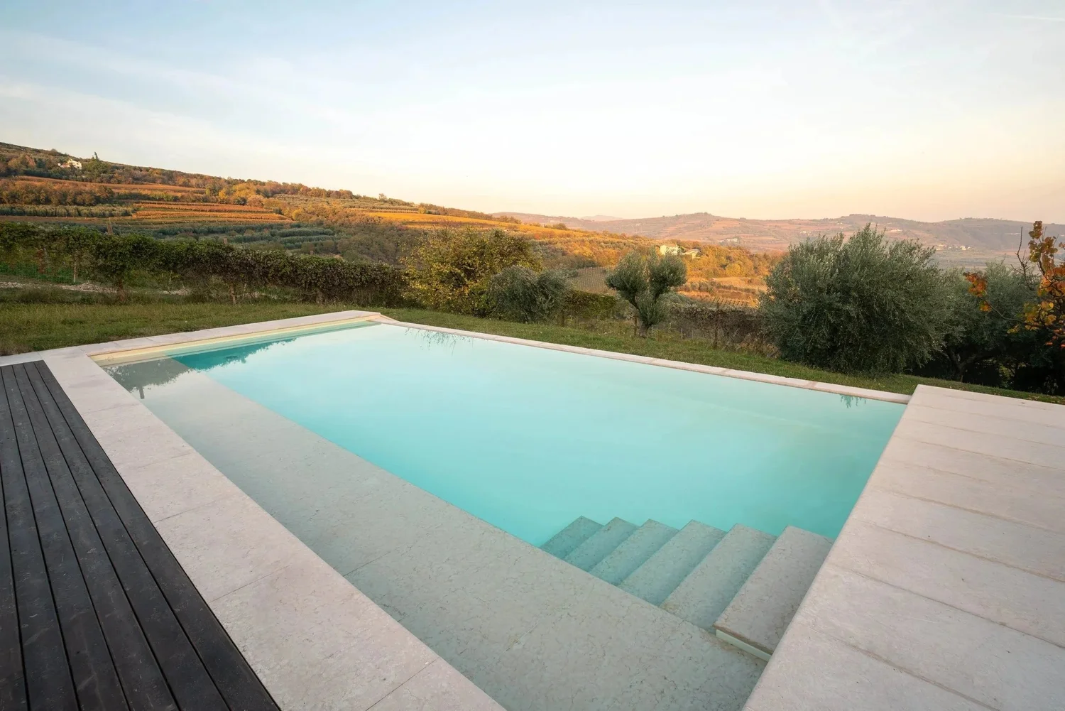 Stone arch terrace at Villa Madamadoré
